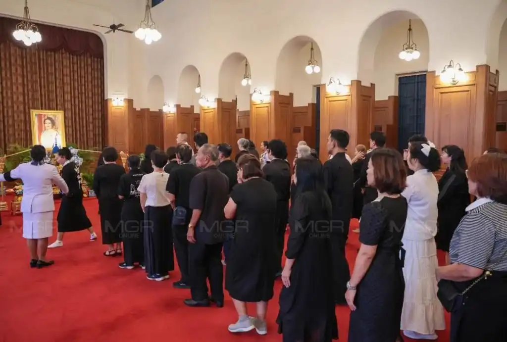 คำแนะนำสำหรับประชาชนที่เดินทางไปถวายบังคมพระบรมศพ